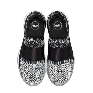 APL TechLoom Bliss sneakers, size 8.5, like new